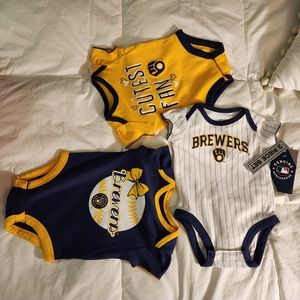 Lot/Set.. of 3 NWT baby ones'ies